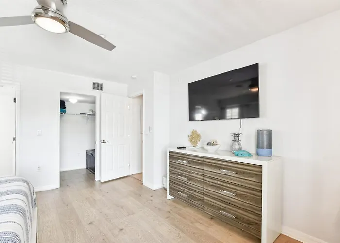 Apartamento Bright & Airy 22 With Side Ocean View!